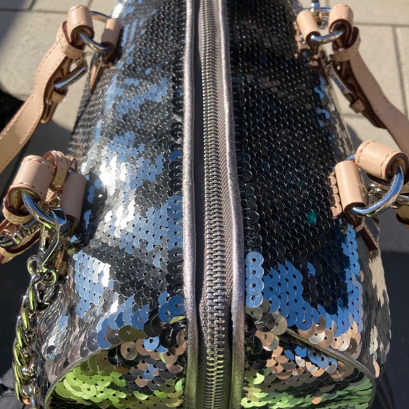 MICHAEL Michael Kors Silver Sequins and Calf Leather Medium Grayson Boston Bag - Picture 13 of 16